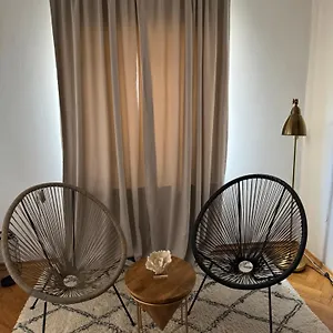 T&S Apartments With Free Parking Pola